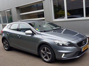 Volvo V40 D4 2.0 R Design Vol Leder! Navi Trekhaak Ecc