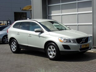 Volvo XC60 2.0 D3 Momentum Clima/Navi/PDC/Cruise!!