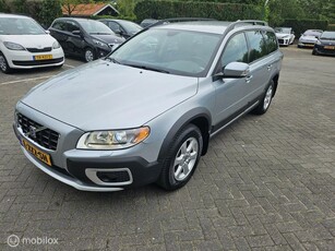 Volvo XC70 2.4 D5 Momentum youg timer