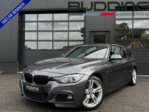 BMW 3 Serie Touring 318i M Sport CarPlay Leder