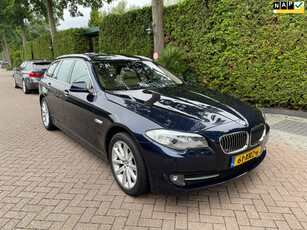 BMW 5-serie Touring 530i High Executive PANO/LEDER/TREKHAAK/NWE APK.