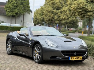 Ferrari California 4.3 V8Origineel NLVolledig Ferrari