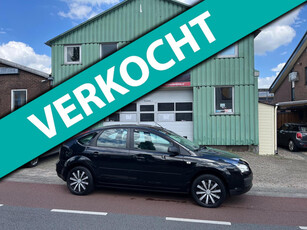 Ford Focus 1.6-16V Trend AIRCO* RIJDT GOED