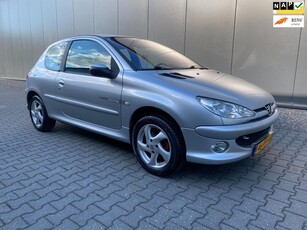 Peugeot 206 1.4-16V Quiksilver Clima N.A.P