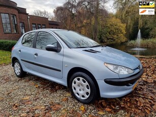 Peugeot 206 1.4 5-deurs AIRCO *apk:07-2025*