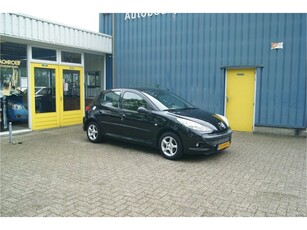 Peugeot 206+ 1.4 XS, Airco/ECC, Trekhaak, Nieuwe APK!!!