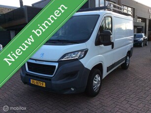 Peugeot Boxer Bestel 330 2.2 HDI L1H2 XR Navi Camera