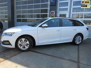 Skoda Octavia Combi 1.0 TSI Business Edition / Trekhaak /