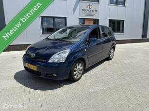 Toyota Verso 1.8 VVT-i Terra 7p. Automaat