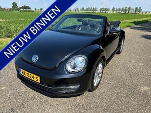 Volkswagen Beetle Cabriolet 1.2 TSI Design BlueMotion Leer