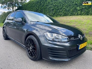 Volkswagen Golf 2.0 TDI GTD - Panodak - Clima - Navi - BBS