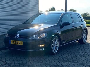 Volkswagen Golf 2.0 TDI Highline 150PK Zwart ECC Airco