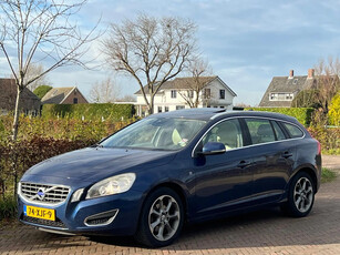 Volvo V60 1.6 T3 Ocean Race / DVD / Navi / Trekhaak