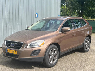 Volvo XC60 2.4 D5 AWD 4x4 215pk / Leder / VolvoRTI / 4nwe Banden