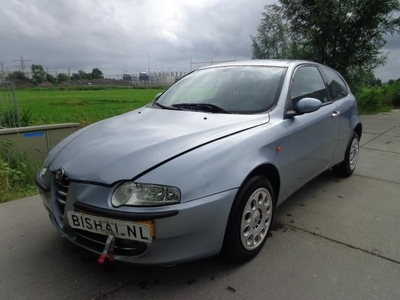 Alfa Romeo 147 1.6 T.Spark Progression