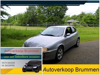 Alfa Romeo 147 1.6 T.Spark Progression koopje (bj 2001)