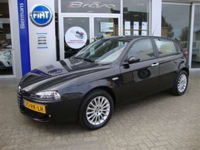 Alfa Romeo 147 1.6 T.Spark Veloce Distinctive (bj 2005)