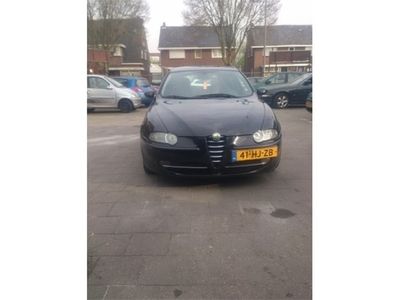 Alfa Romeo 147 1.9 JTD Progression (bj 2001)