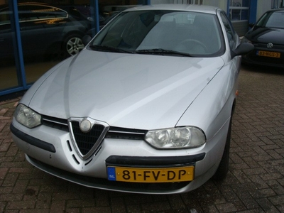 Alfa Romeo 156 Sportwagon 1.8-16V T.Spark (bj 2000)