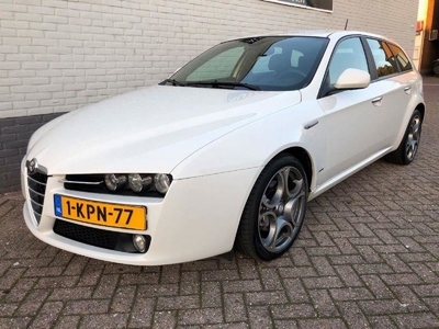 Alfa Romeo 159 Sportwagon 2.0 JTD TI Navi Xenon Leer