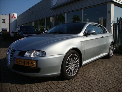 Alfa Romeo GT DISTINCTIVE 108.000KM BOSE, LEDER (bj 2004)