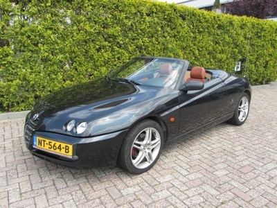 Alfa Romeo Spider 2.0 16V auto verkeert in zeer goede staat