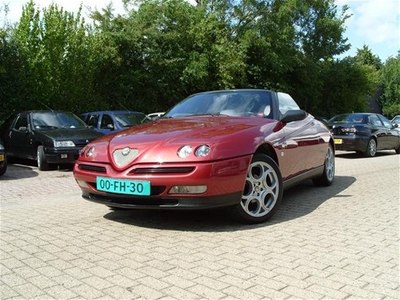 Alfa Romeo Spider 2.0 TWIN SPARK 16V (bj 1995)