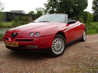 Alfa Romeo Spider 2.0 TWIN SPARK 16V (bj 1996)