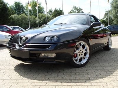 Alfa Romeo Spider 3.0 V6 L (bj 2001)