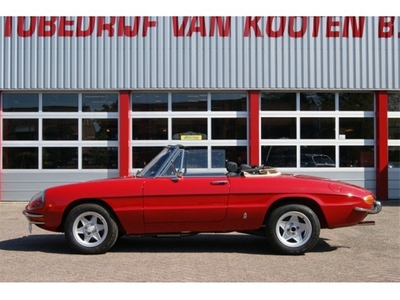 Alfa Romeo Spider duetto 1750 (bj 1971)