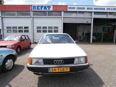 Audi 100 100 CC Turbo Diesel Wit APK 23-1-2015 (bj 1986)