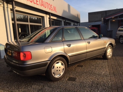 Audi 80 2.3E,5-Cyl.Aut.Uitmuntende Staat :3995,- (bj 1993)