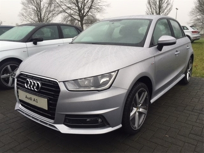 Audi A1 Sportback 1.0 TFSI Adrenalin, 17