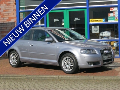 Audi A3 1.6 ATTRACTION (bj 2008)