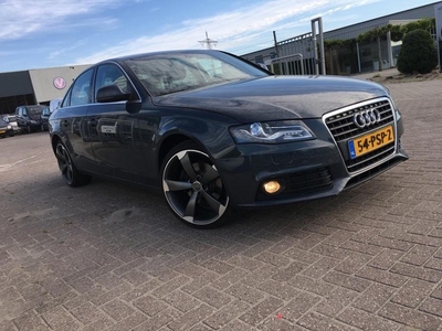 Audi A4 2.0 TDI Business Edition 193 PK Navigatie LED Xenon