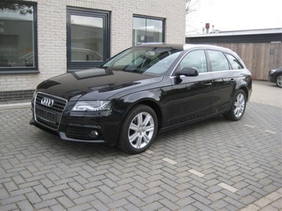 Audi A4 avant 1.8tfsi pro line business 118kW mt aut