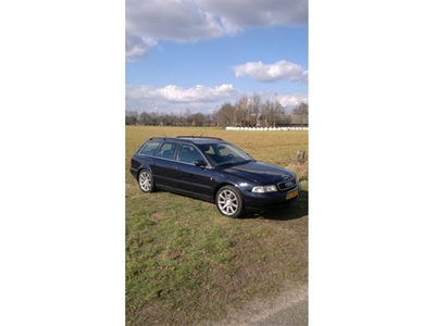 Audi A4 avant 2.4 -V6 165PK-30V quattro (bj 1997)