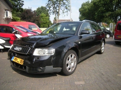 Audi A4 Avant 2.5 TDI Exclusive MET VOOR SCHADE !!!! XENON