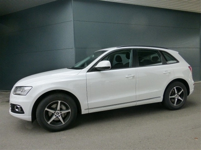 Audi Q5 2.0 TDI 140PK + Navigatie/Xenon (bj 2013)