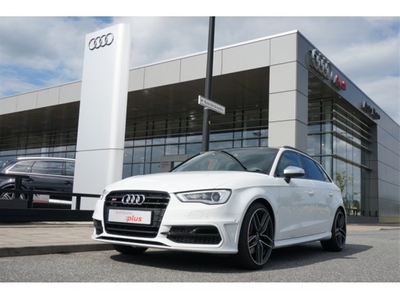 Audi S3 SB Quattro Aut. 300pk, Pano, 19