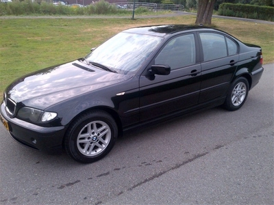 BMW 3 Serie 316i Automaat Black & Silver II (bj 2004)