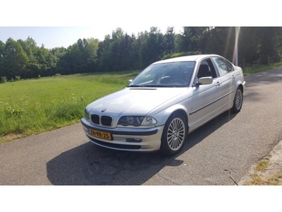 BMW 3-serie 318i e46 Sport edition Airco Nap APK!