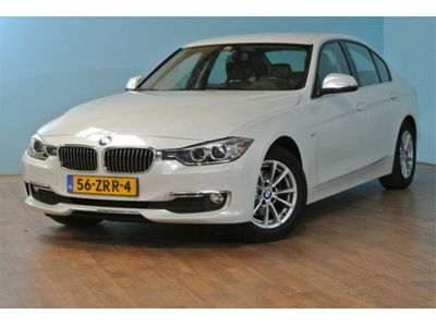 BMW 3 Serie 320d AUT UPGR. LUX LINE LEER (bj 2013)