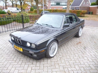 BMW 3-SERIE 320i Cabrio E30 (bj 1993)