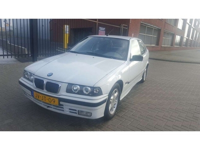 BMW 3 Serie Compact 316i Automaat Angeleyes Actie prijs !!