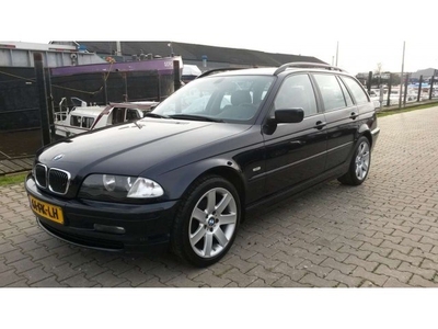 BMW 3 Serie Touring 318i leer nap (bj 2000)