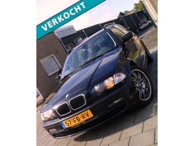 BMW 3-serie Touring 320d Executive/LeDer/17'' LMV/NaVi/