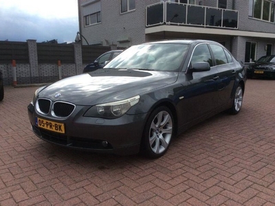 BMW 5-serie 520i Executive Automaat nav boekjes nap