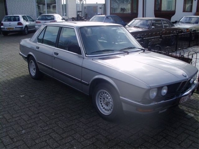 BMW 5-SERIE 524td (bj 1985)