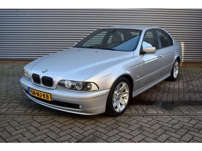 BMW 5 Serie 525d Lifestyle Ed. Automaat * Navi * Trekhaak